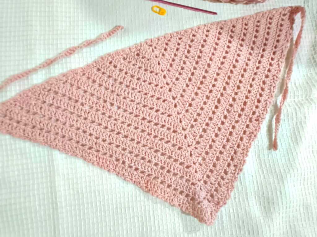 Simple crochet bandana pattern 